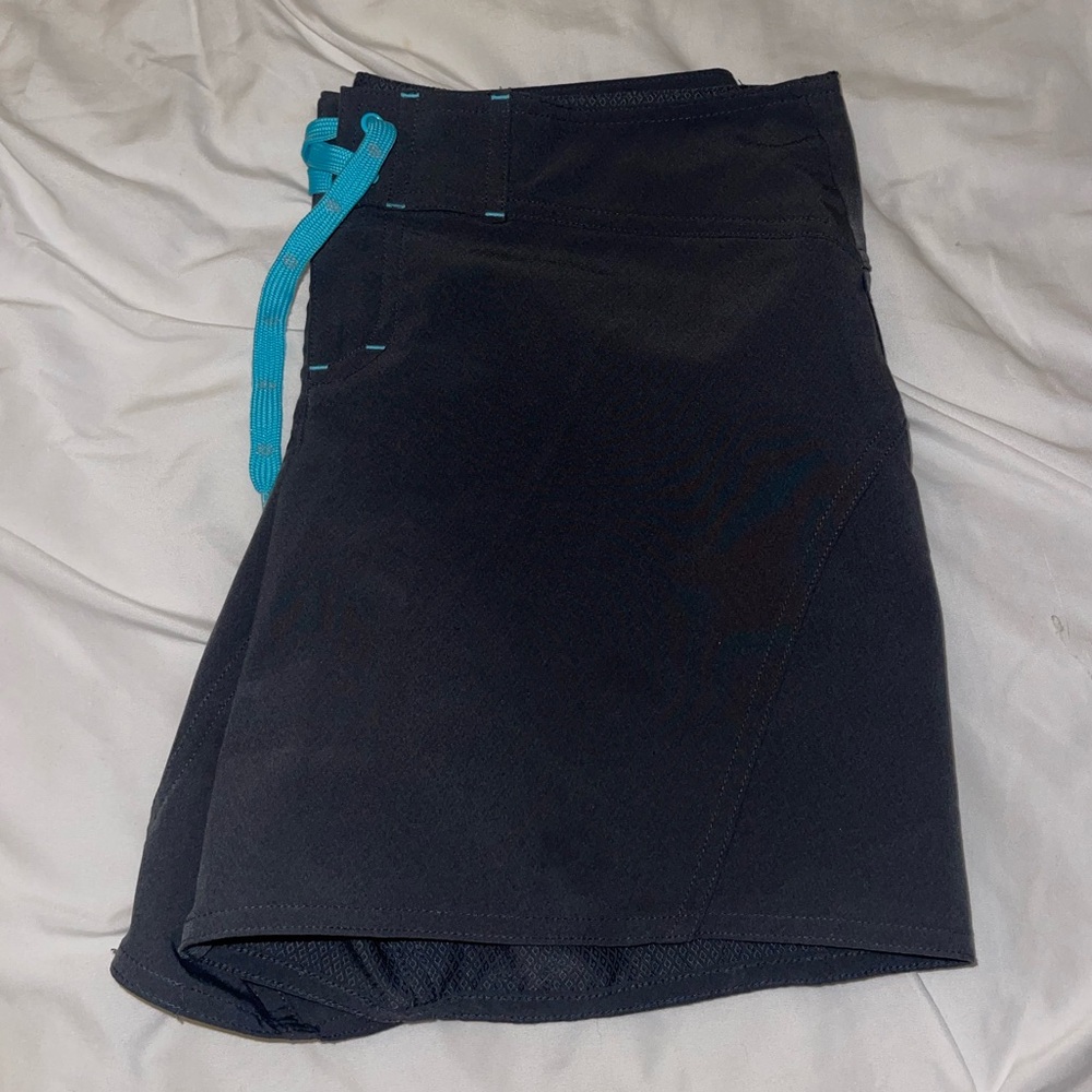 Athleta grey shorts